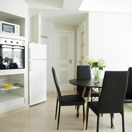 Praxitelis Luxury Apartments Athens Exterior photo