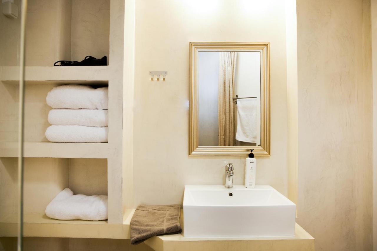 Praxitelis Luxury Apartments Athens Exterior photo