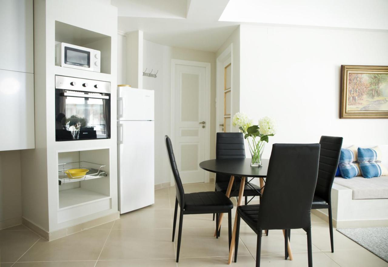 Praxitelis Luxury Apartments Athens Exterior photo